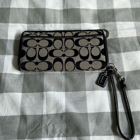 Coach Wallet - Picture 2 of 5